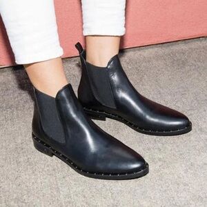 Freda Salvador Chelsea Black Ankle Booties women’s 6.5